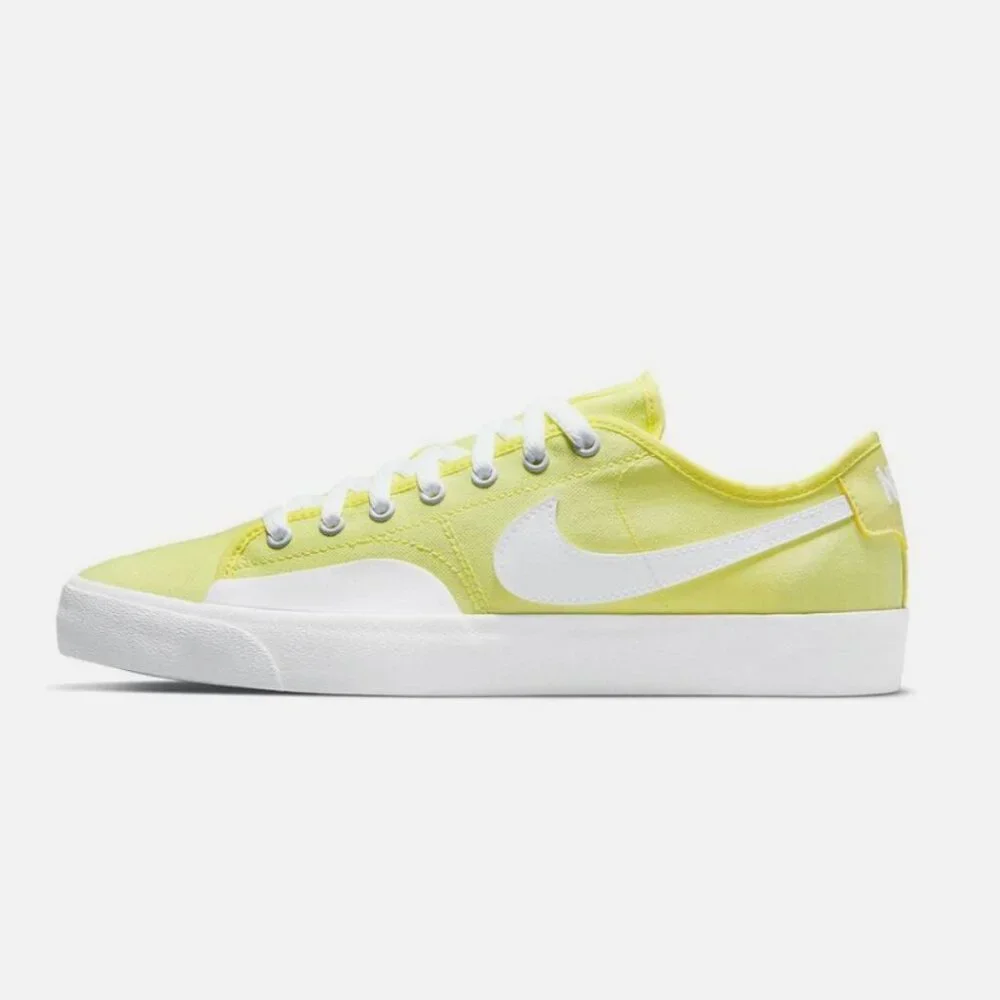 Unisex Nike SB Blazer Court Low Light Citron Sneakers - Sz 7 Men or Sz 8.5 Women